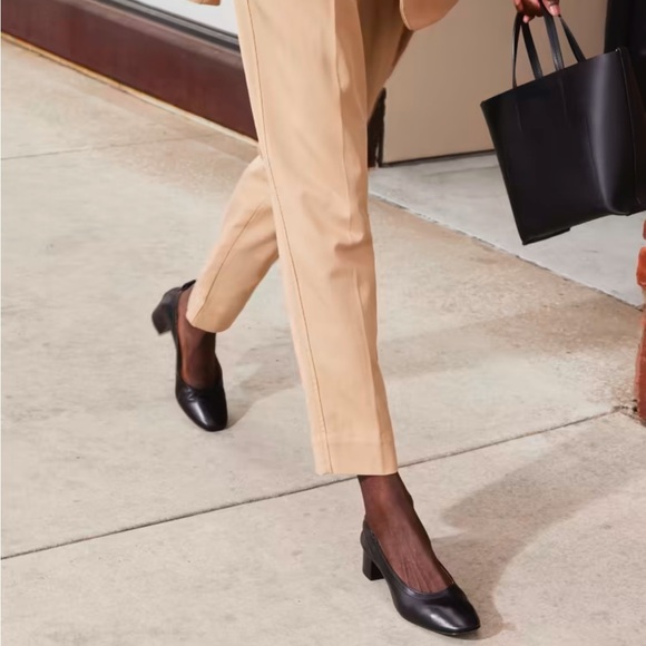 Everlane The Italian Leather Day Heel Black 7 - Picture 6 of 15
